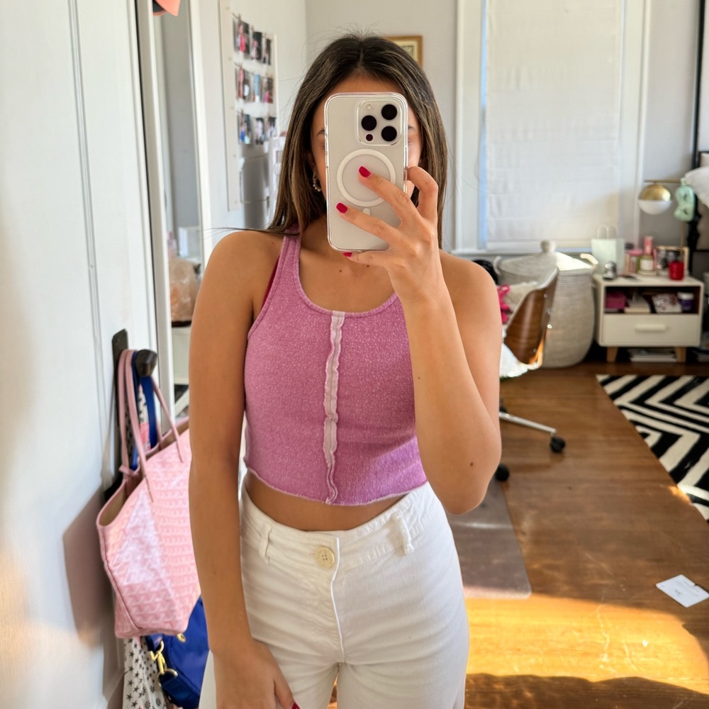 urban outfitters pink crop top size xs